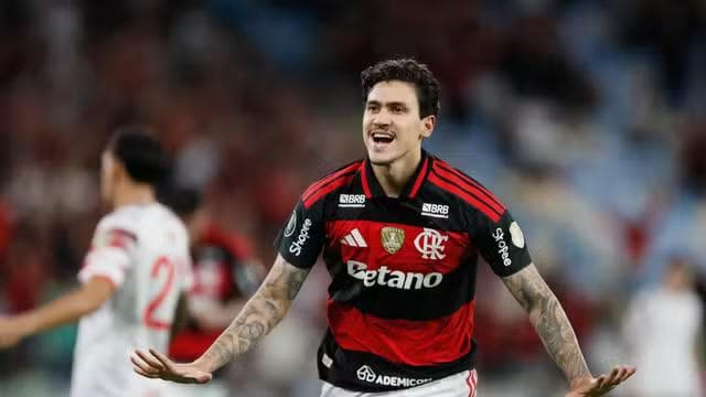 Pedro abre o placar em Flamengo x Estudiantes (Foto: André Durão)