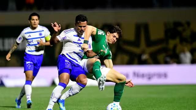 Giay e Kaiki; Palmeiras x Cruzeiro (Foto: Marcos Ribolli)