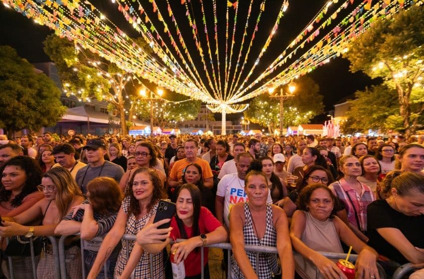 Primeiro dia do São João Raiz atraiu um grande público. Foto: Secom Maceió