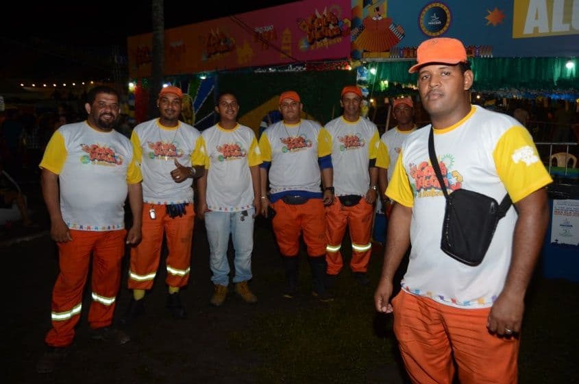Victor Hugo e seus colegas de equipe. Foto: Beto Macário/ Secom Maceió