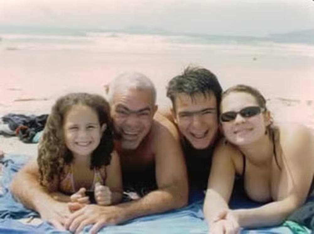Luisa Perisse posta foto com o pai, Lug de Paula, o eterno Seu Boneco — Foto: Reprodução/Instagram
