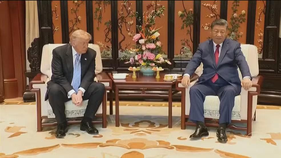 Donald Trump e Xi Jinping na China — Foto: Jornal Nacional/ Reprodução