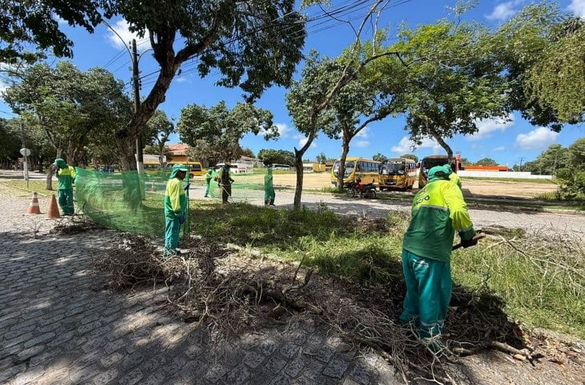 Autarquia Municipal de Desenvolvimento Sustentável realiza mutirão de limpeza na Ufal, em Maceió. Foto: Walisson Vieira/Ascom Alurb