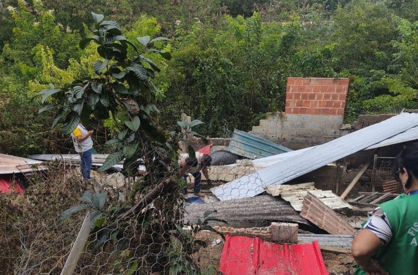Estrutura foi derrubada durante a operação. Foto: Ascom Iplam