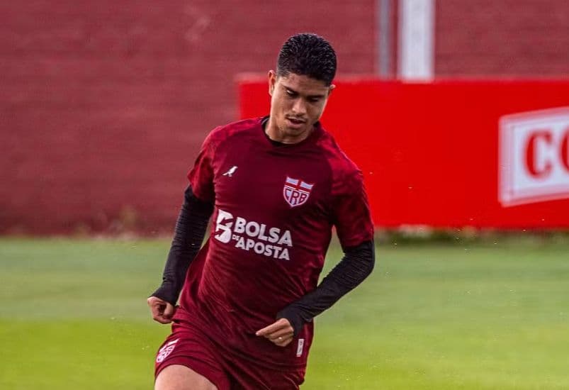 Kevin voltou a treinar com os companheiros — Foto: Divulgação/Ascom CRB