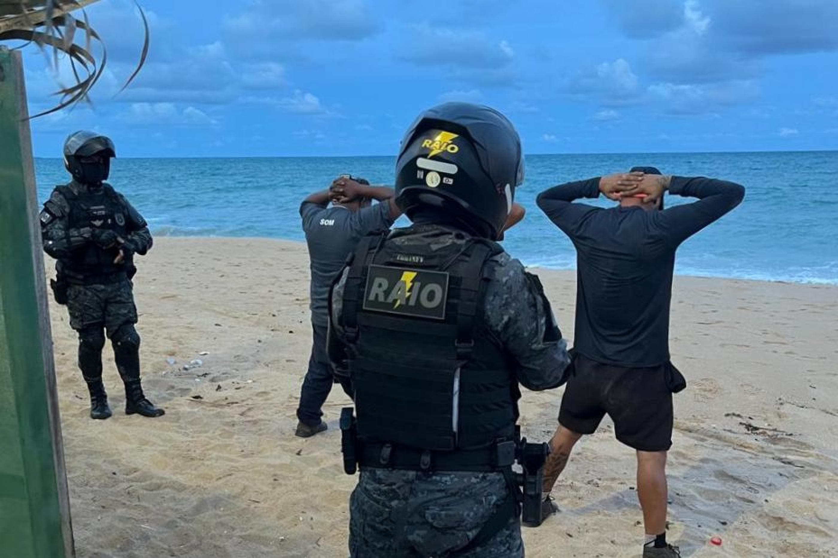 Operação Orla Segura recupera motos roubadas na orla de Maceió. Ascom PM