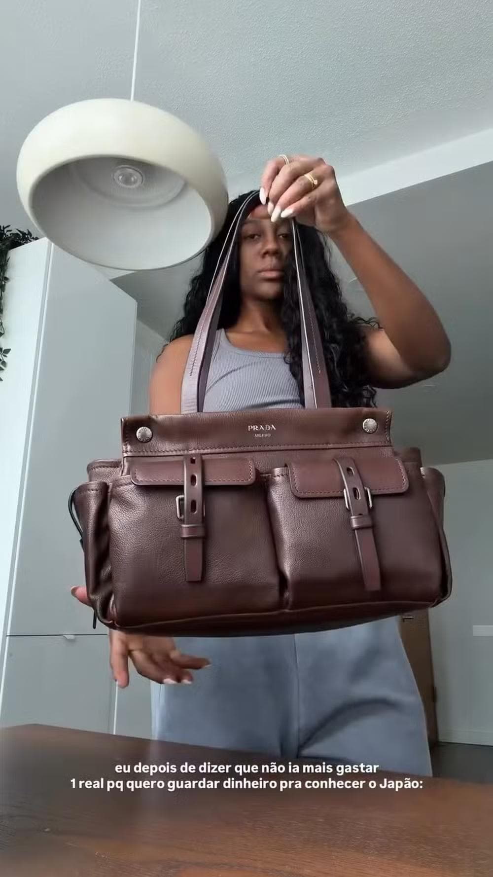 Camilla de Lucas mostra bolsa avaliada em R$ 20 mil — Foto: Reprodução/ Instagram @camilladelucas