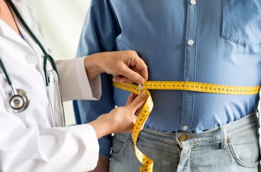 Acompanhamento, que inclui apoio psicológico e atividades físicas, visa evitar o riso de remissão da obesidade. Foto: Reprodução da Internet