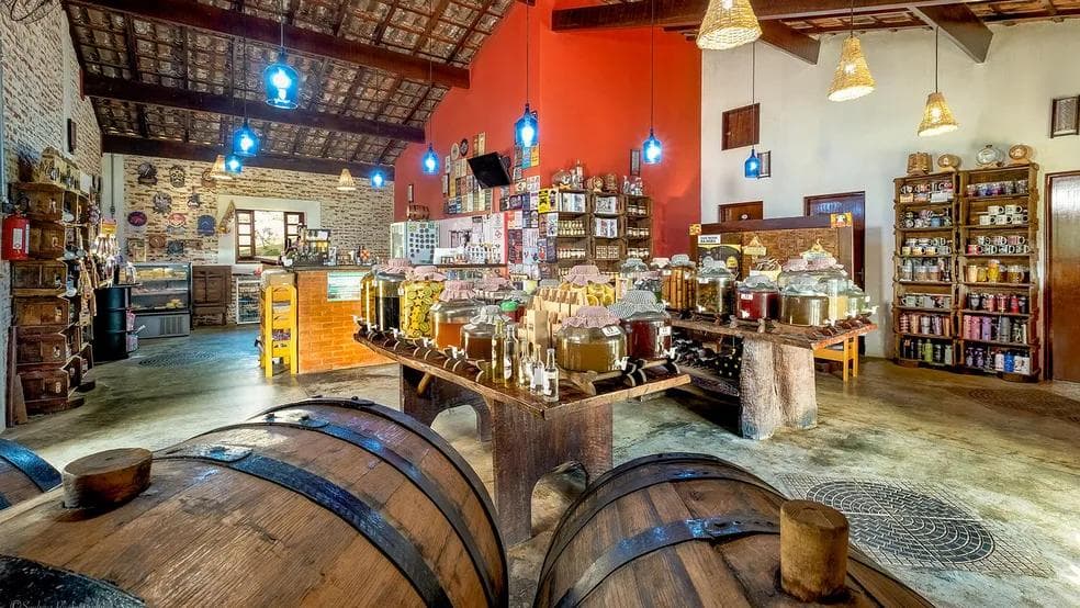 Empório em São Paulo vende bebidas alcoólicas e alimentos — Foto: Crédito: Soulpics photography