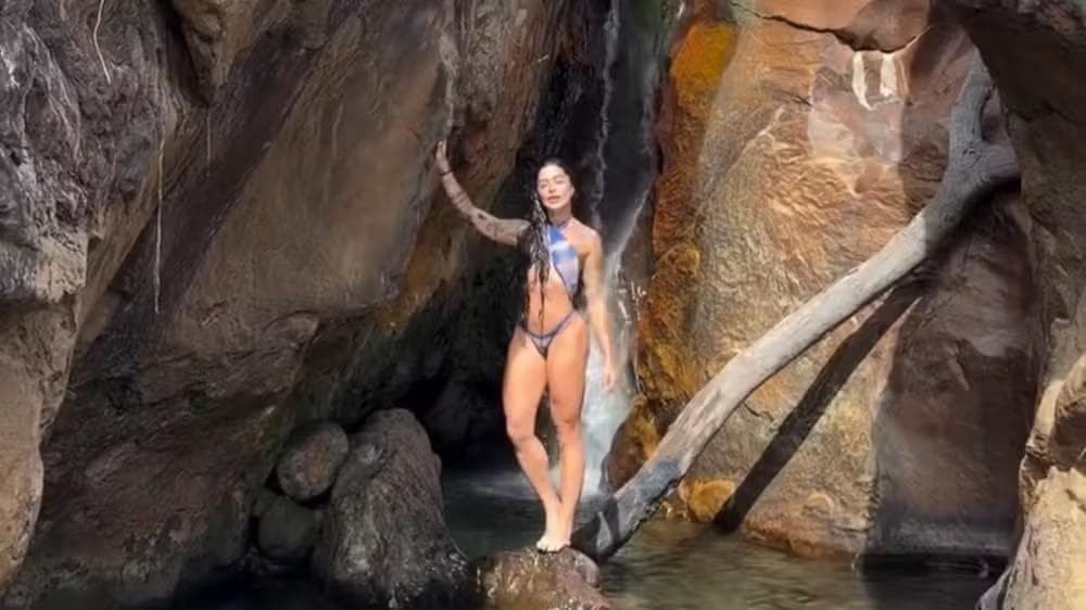 Aline Campos renova o bronzeado — Foto: Reprodução/ Instagram @soualinecampos