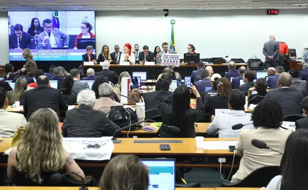 Discussão e Votação do Parecer do Relator do fim da escala 6x1 — Foto: Vinicius Loures/Câmara dos Deputados