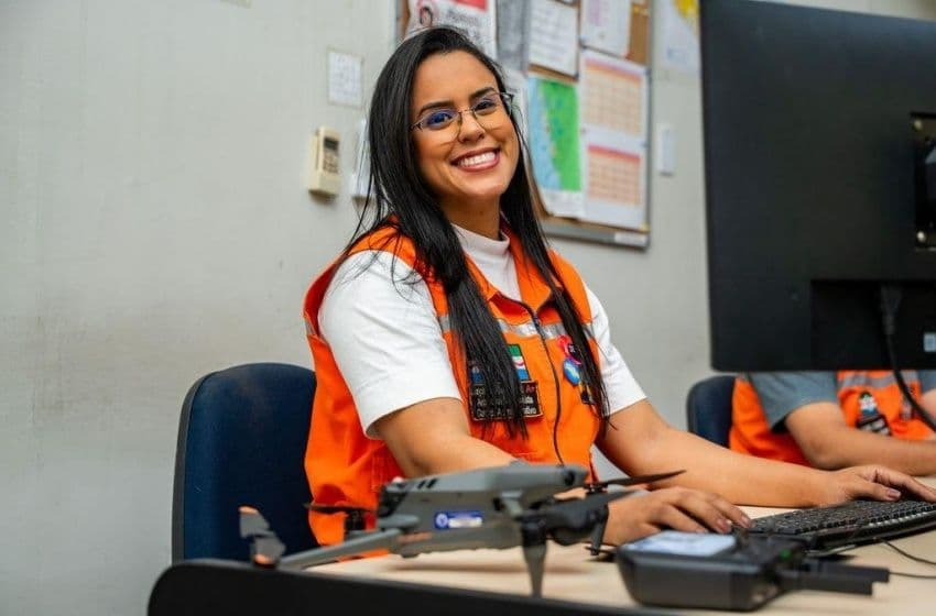 Equipes estão em protidão 24h por dia para atender a população por meio dos contatos disponíveis. Foto: Secom Maceió.
