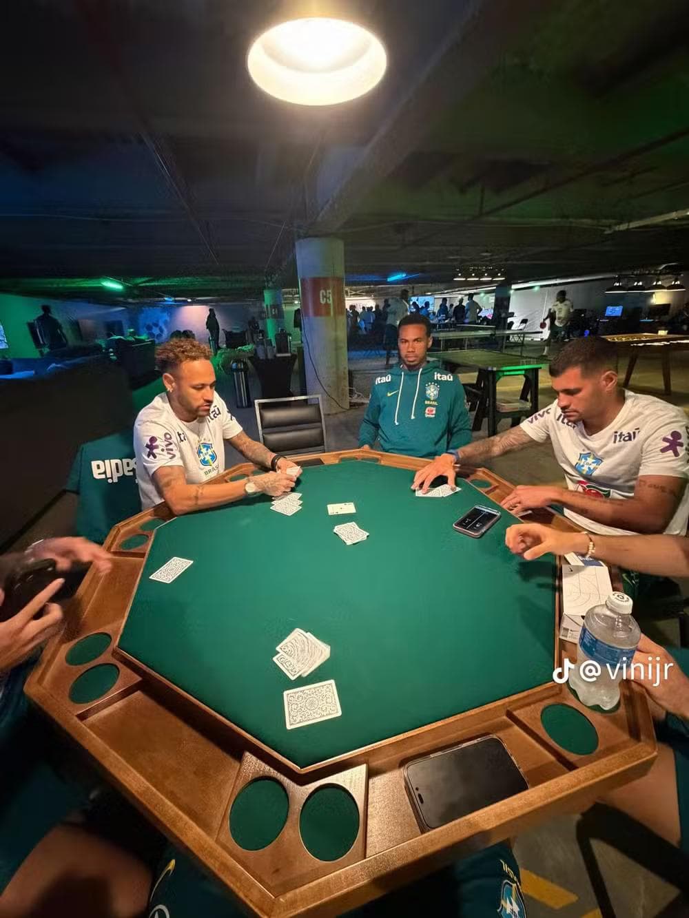 Vini Jr. compartilha bastidores da Copa — Foto: Reprodução/Tiktok