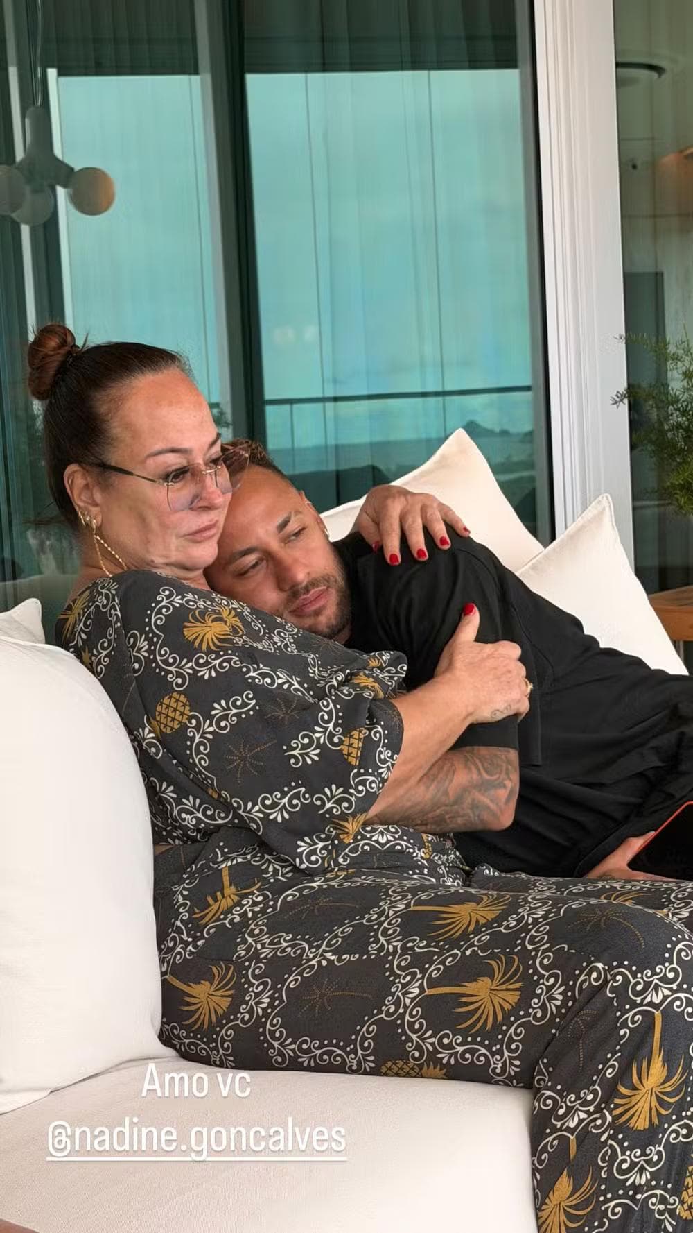 Neymar cm a mãe — Foto: Reprodução/Instagram