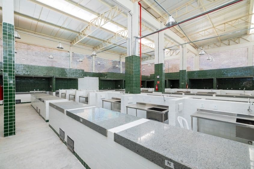 Requalificado pela Prefeitura de Maceió, o mercado ganhou uma estrutura mais organizada, segura e preparada para comerciantes e consumidores. Foto: Victor Vercant/Secom Maceió