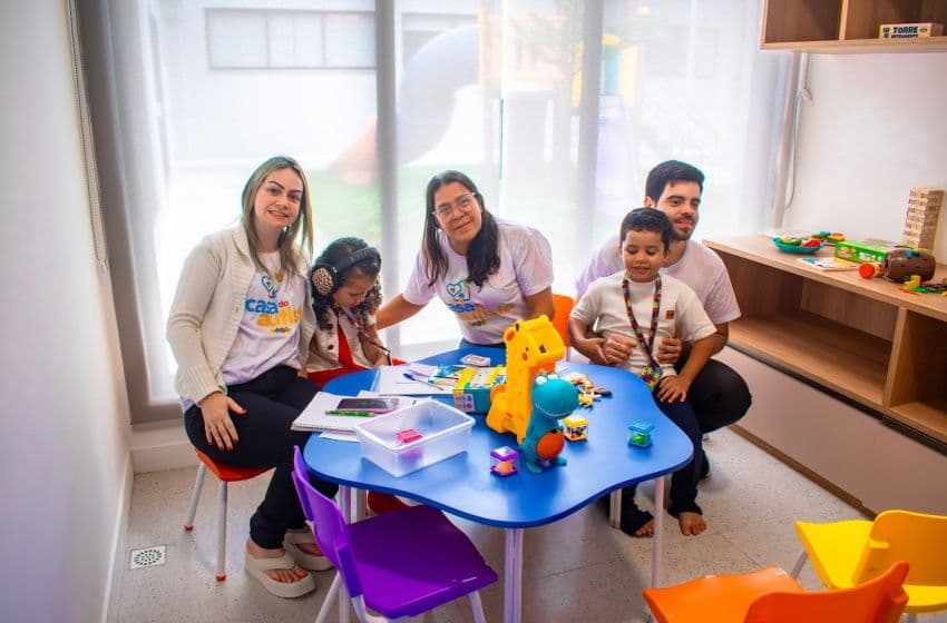 As triagens seguem avançando na Casa do Autista de Maceió, garantindo avaliações individualizadas e acolhimento especializado para crianças, adolescentes e suas famílias . Foto: David Silas/Ascom Maceió Saúde