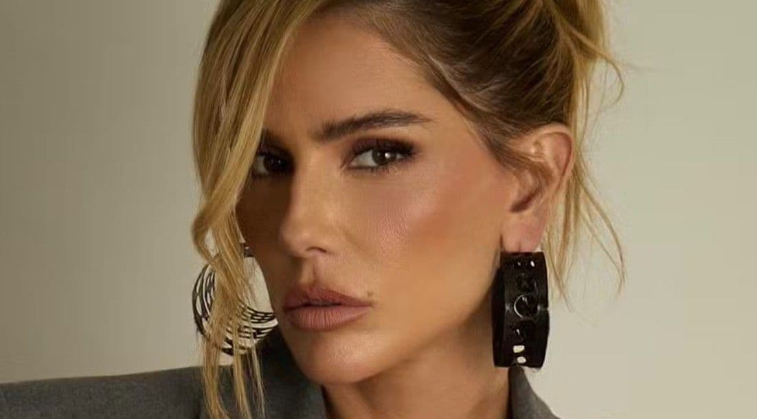 Deborah Secco: 'Abandonei a ideia de ser perfeita há tempos' — Foto: Raul Bittencourt/ Divulgação