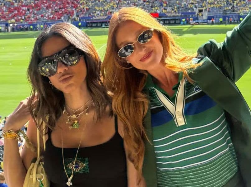 Anitta e Marina Ruy Barbosa se encontram em estreia do Brasil na Copa do Mundo