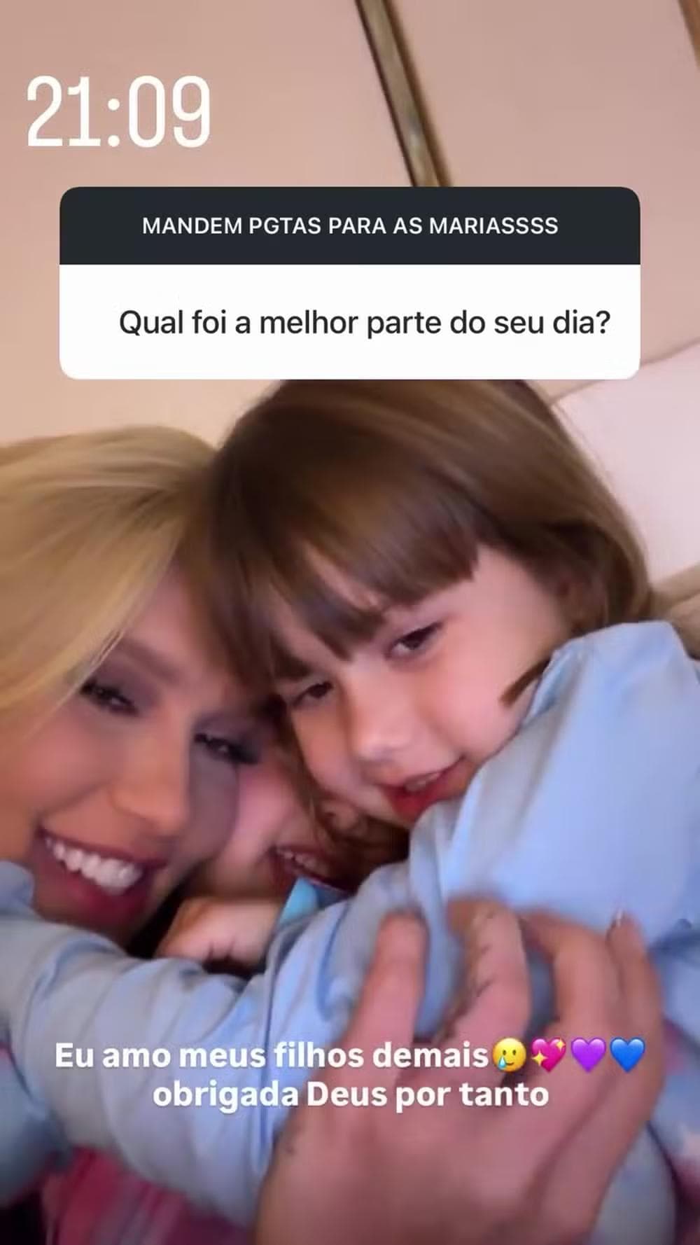 Maria Alice e Maria Flor, filhas de Virginia e Zé Felipe, respondem perguntas de internautas — Foto: Reprodução/Instagram