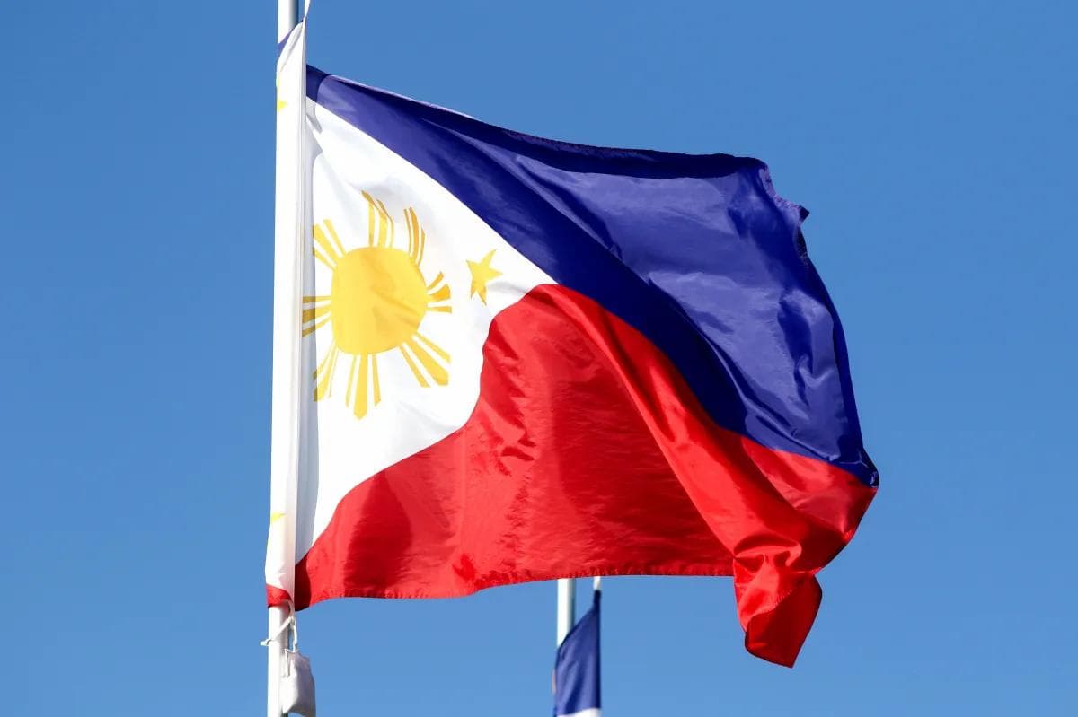 Bandeira das Filipinas. • Maksim Konstantinov/SOPA Images/LightRocket via Getty Images