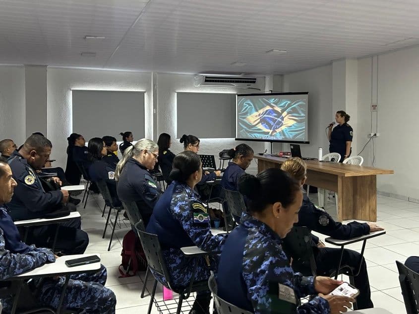 O curso fortalece a atuação das Patrulhas Maria da Penha com estratégias de prevenção, proteção e monitoramento do cumprimento das medidas protetivas. Foto: Ascom Semsc