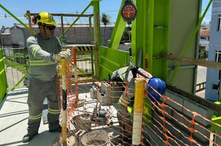 Passarela do Canaã chega à reta final das obras. Foto: Ascom Seminfra