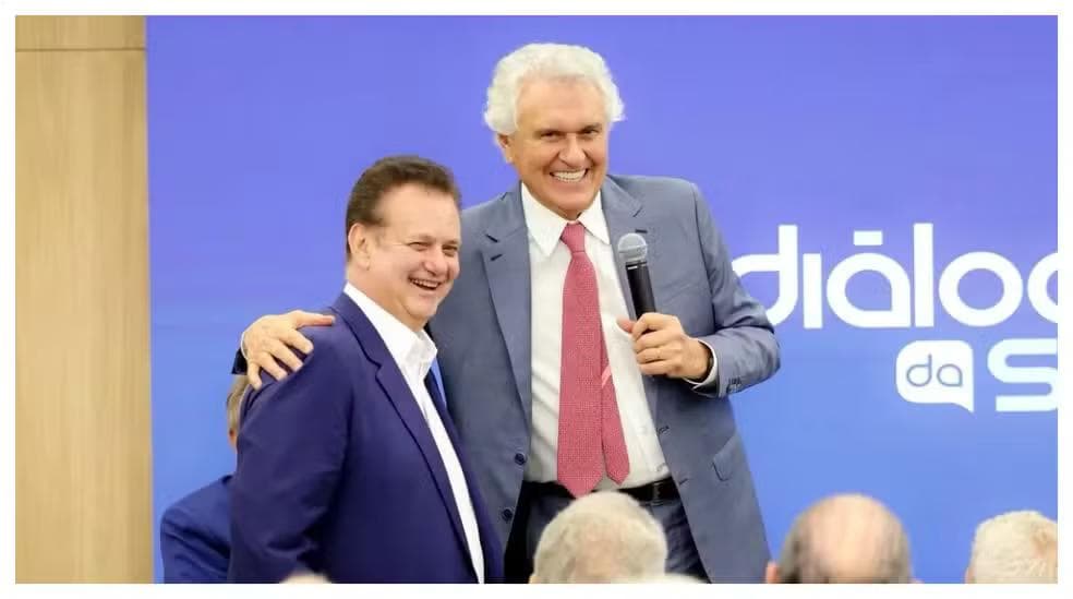 O presidente nacional do PSD, Gilberto Kassab, e o governador do Goiás, Ronaldo Caiado, em encontro do partido em São Paulo. — Foto: Divulgação/PSD