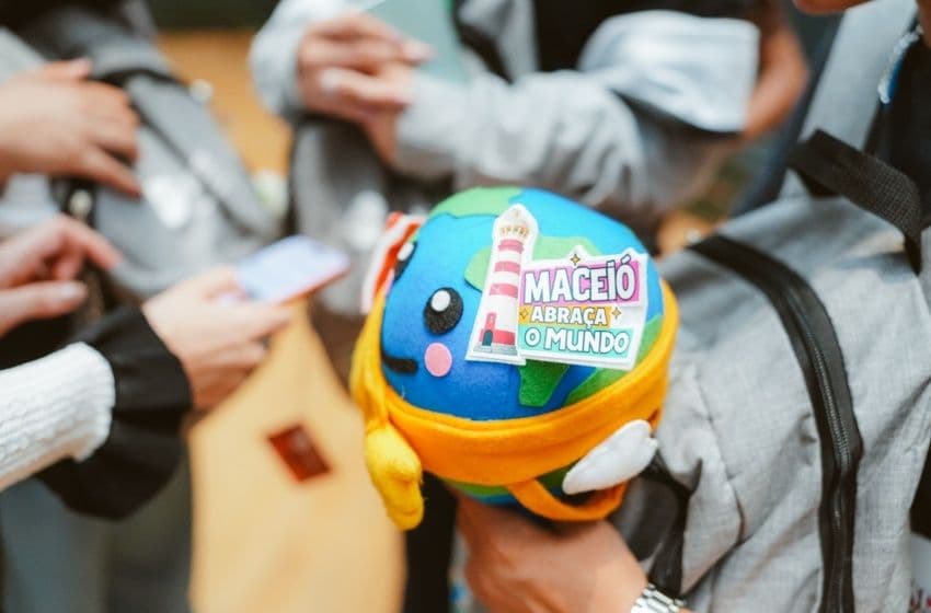 A iniciativa faz parte do programa Maceió Abraça o Mundo, para oferecer aos alunos uma experiência educacional e cultural no exterior. Foto: Ascom Semed