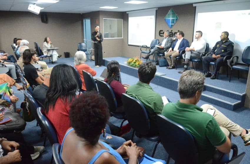 Representantes de várias entidades e especialistas discutiram ordenamento (Foto: Beto Macário)