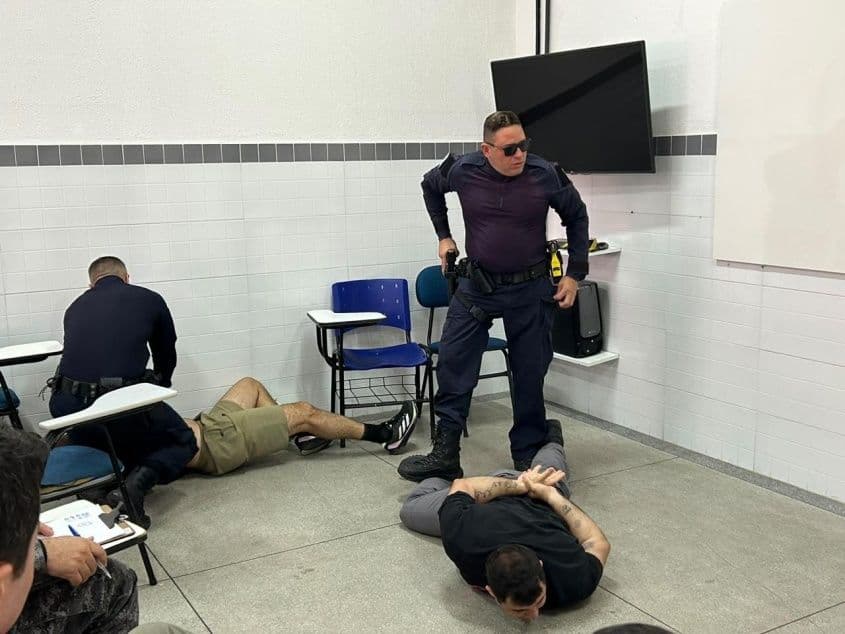 Profissionais da segurança participaram de aulas teóricas e práticas. Foto: Ascom Semsc