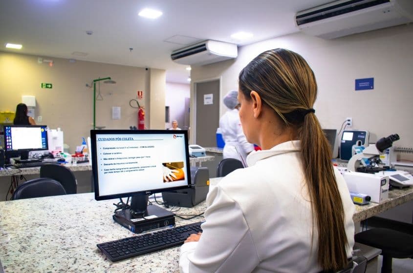 Iniciativa realizada em parceria com a Biomega Nordeste reforça atualização técnica e padronização dos processos assistenciais. Foto: David Silas/ Ascom Maceió Saúde