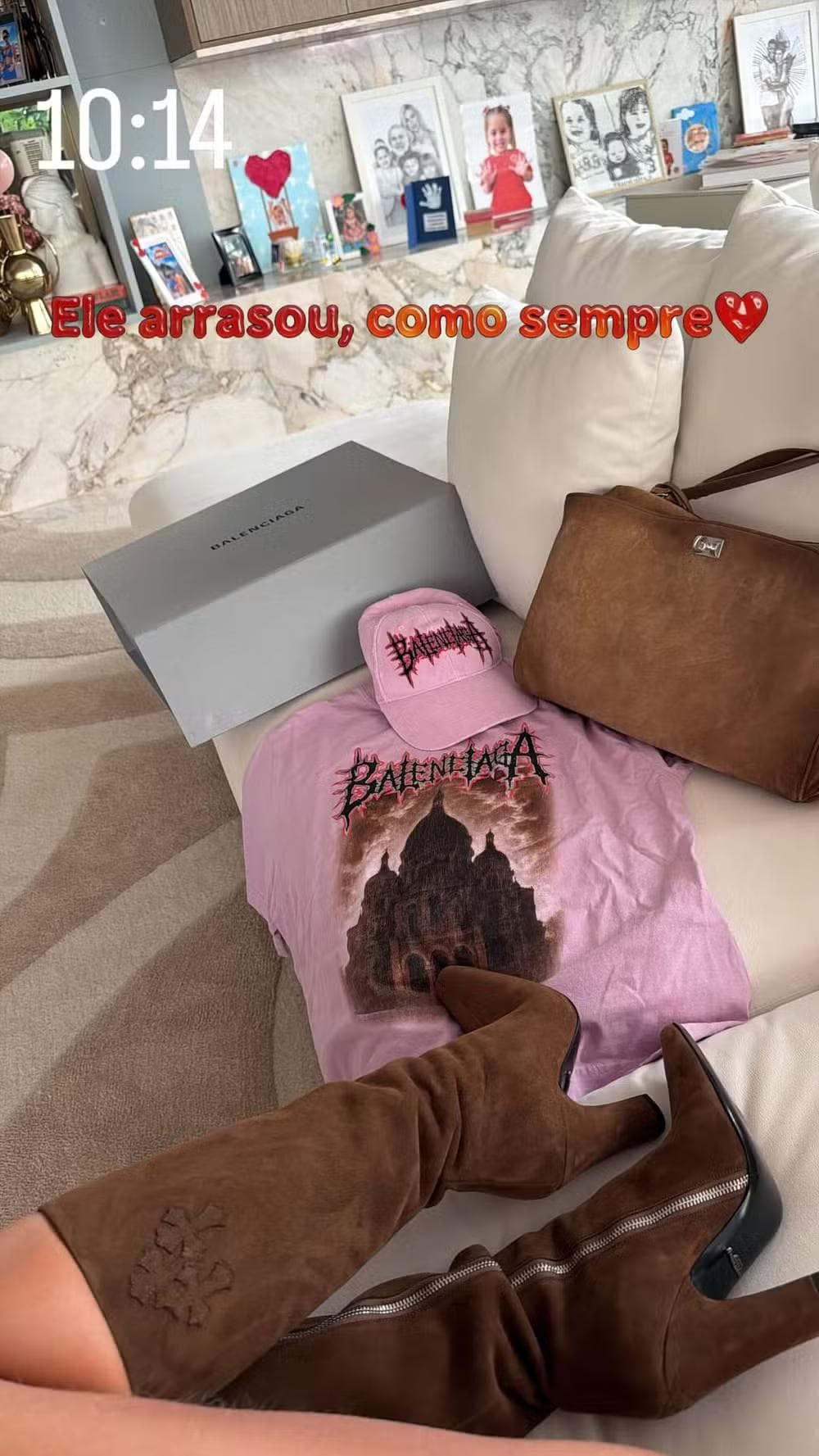 Virginia mostra presentes que ganhou de Vini Jr — Foto: Reprodução/ Instagram