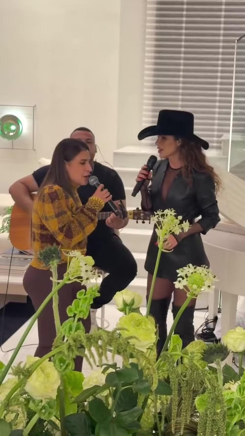 Paula Fernandes e Simone Mendes — Foto: Reprodução/Instagram