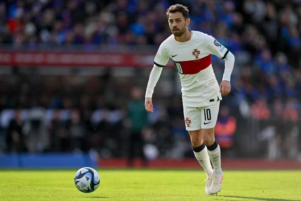 Bernardo Silva em ação pela seleção de Portugal — Foto: Will Palmer/Sportsphoto/Allstar via Getty Images