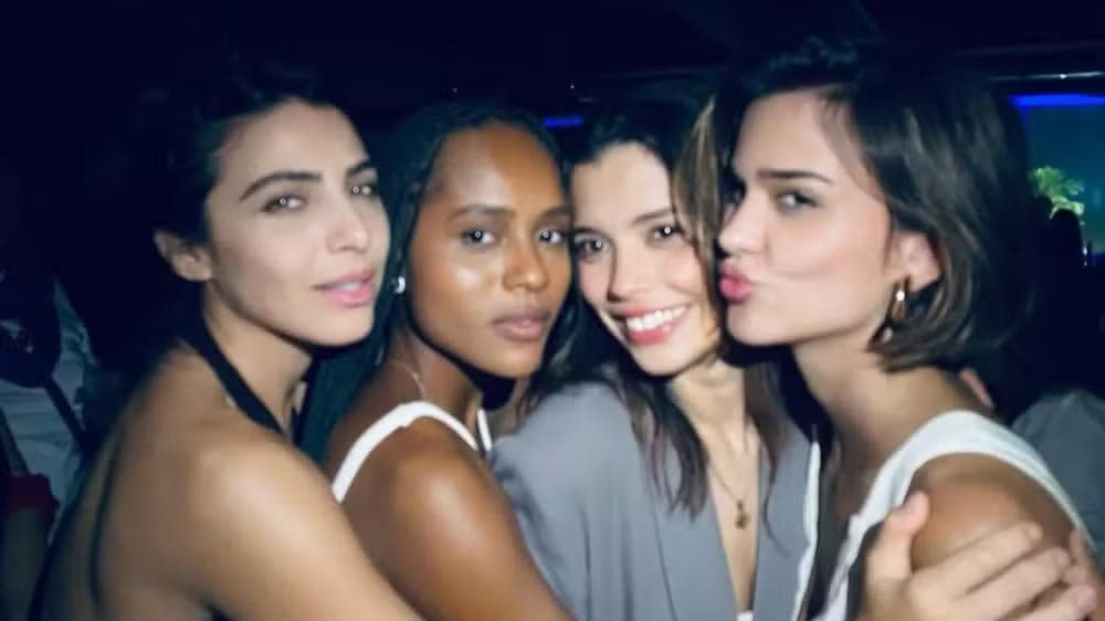 Rayssa Bratillieri, Duda Santos, Julia Lemos e Theresa Fonseca — Foto: Reprodução/ Instagram @theresafonseca