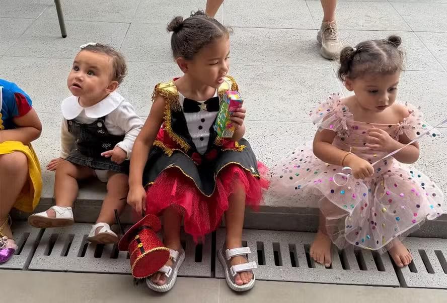 Mel, Mavie e Helena, filhas de Neymar — Foto: Reprodução/Instagram