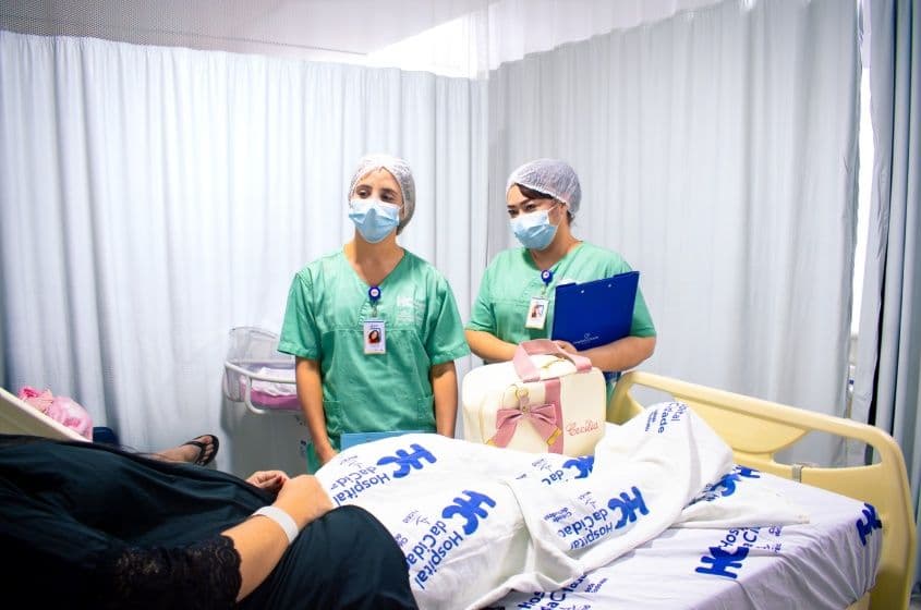 Assistentes sociais do Hospital da Cidade atuam todos os dias para acolher pacientes e famílias, com escuta atenta e cuidado humanizado. Foto: David Silas/ Ascom Maceió Saúde