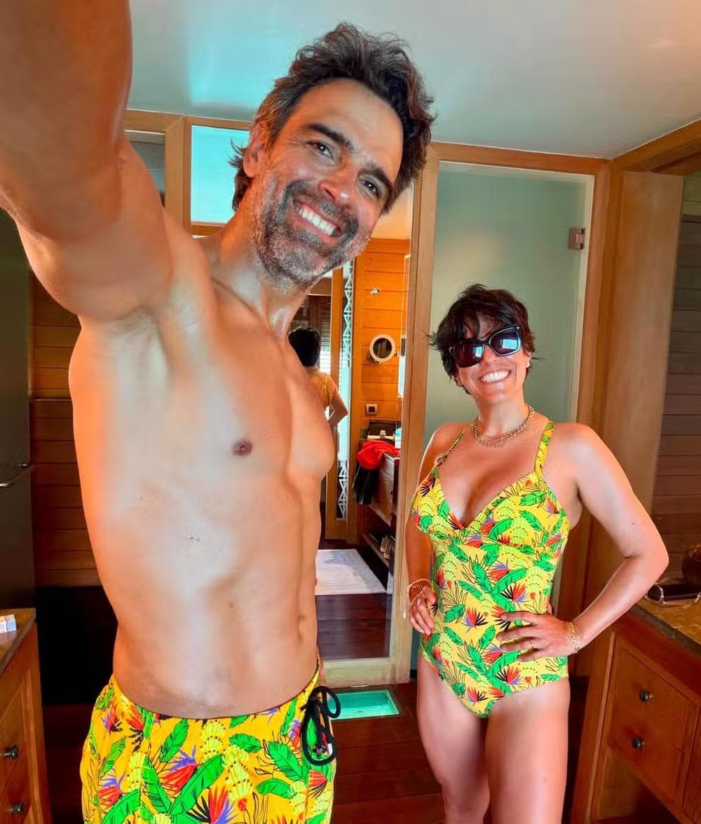 Tadeu Schmidt impressiona com corpo sarado em viagem ao lado da mulher — Foto: Reprodução/Instagram