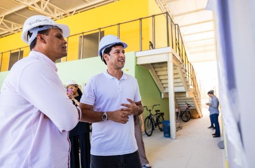 Prefeito Rodrigo Cunha acompanha os últimos detalhes das obras do Gigantinho Parque da Lagoa, que será entregue à população em breve. Fotos: Felipe Sóstenes/ Secom Maceió