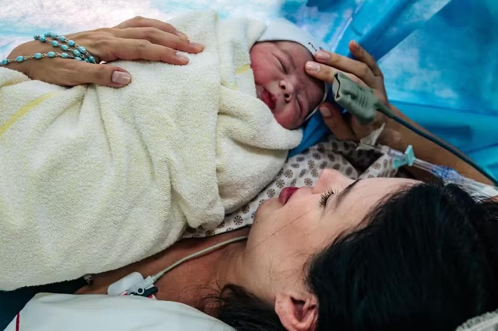 Sthefany Brito anuncia nascimento do terceiro filho, Felippo: 'O coração fora do peito triplicou' — Foto: Reprodução/Instagram (@fotografiathaisgalardi)