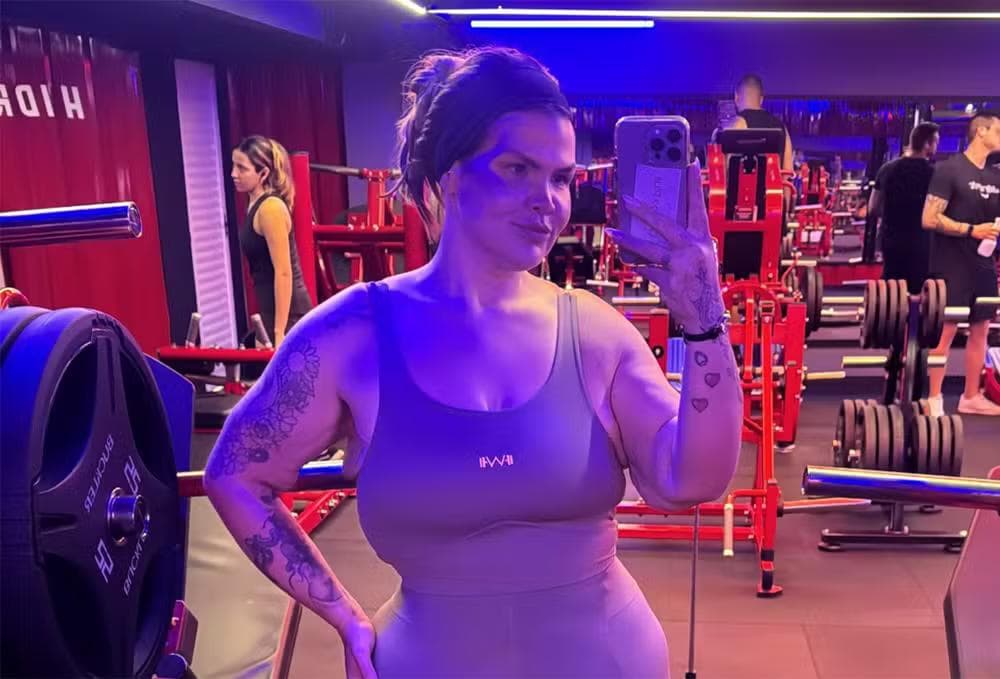 Thais Carla — Foto: Reprodução/InstagramThais Carla antes e depois de emagrecer