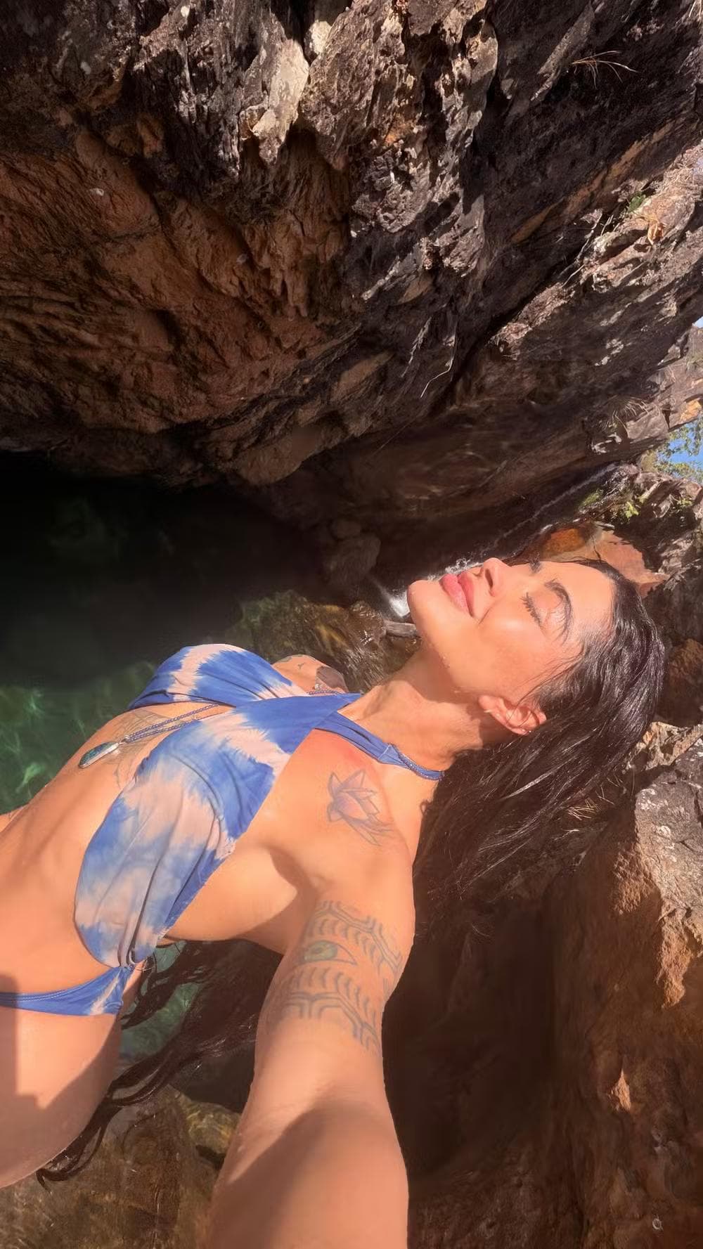 Aline Campos exibe tatuagens — Foto: Reprodução/ Instagram @soualinecampos