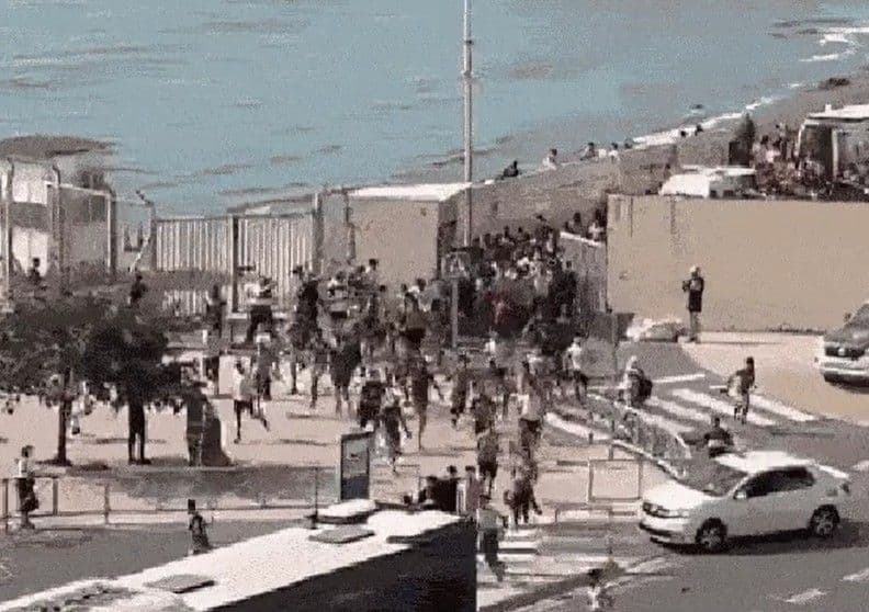 Milhares de imigrantes de Marrocos chegam à Espanha — Foto: Reprodução
