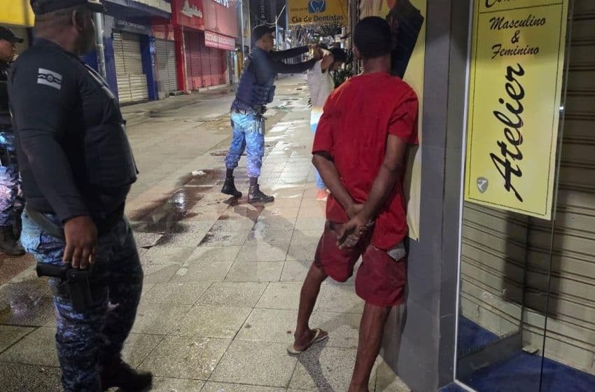 Diante da situação, a Guarda realizou a abordagem e busca pessoal nos suspeitos. Foto: Guarda Municipal