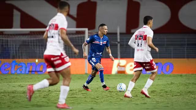 Luiz Fernando no duelo entre CRB e Fortaleza, pela 5ªfase da Copa do brasil (Foto: Marcus Vinicius / Fortaleza EC)
