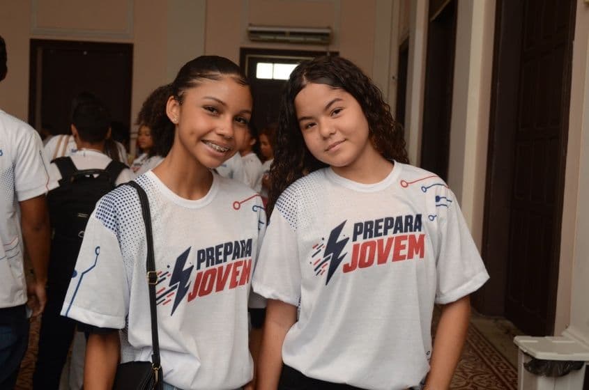 Mirian Vieira e Ana Priscila terão primeira experiência profissional. Foto: Beto Macário/ Secom Maceió
