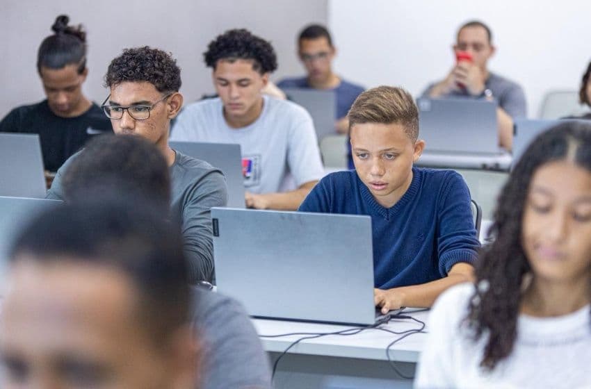 Prefeitura de Maceió amplia oportunidades para jovens com programa de capacitação e empreendedorismo. Foto: Secom Maceió.