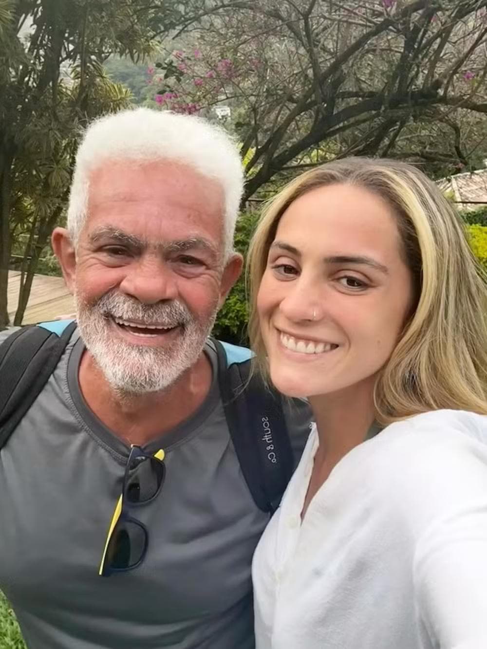 Luisa Perisse posta foto com o pai, Lug de Paula, o eterno Seu Boneco — Foto: Reprodução/Instagram