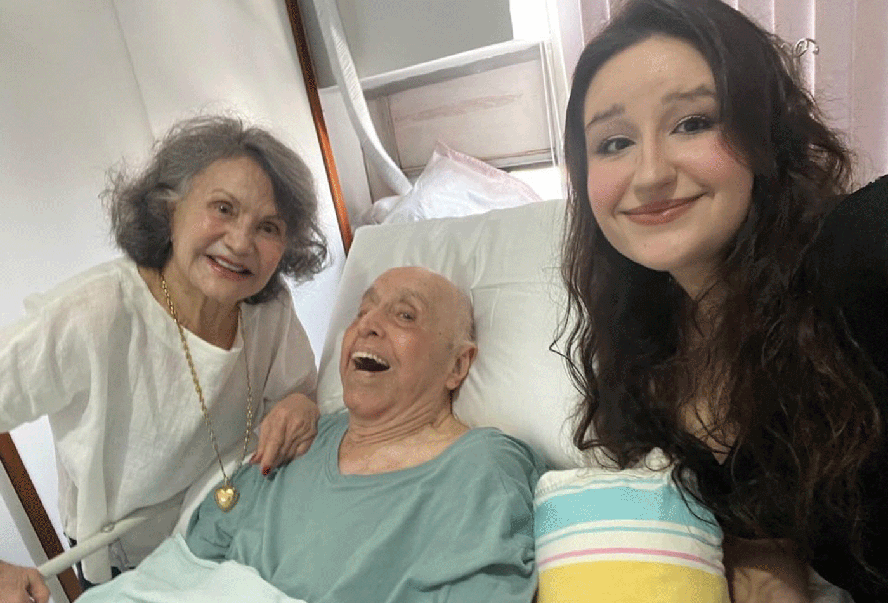Rosamaria Murtinho, Mauro Mendonça e a neta Sofia — Foto: Reprodução/Instagram