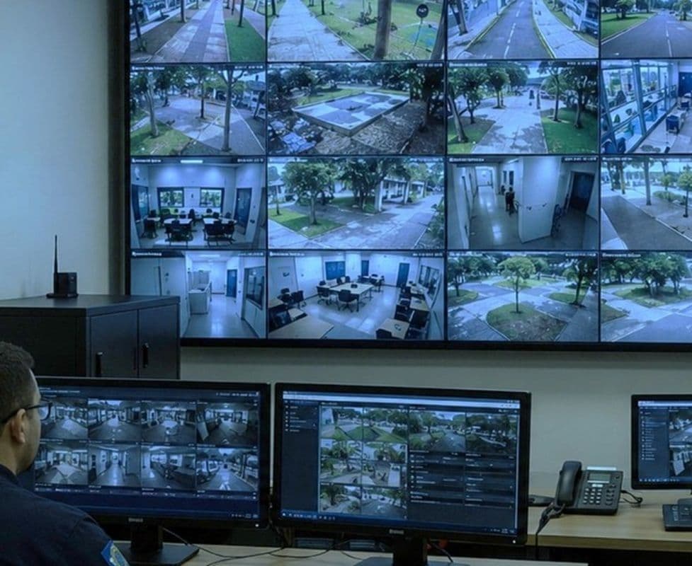Sala de monitoramento do Campus A.C. Simões